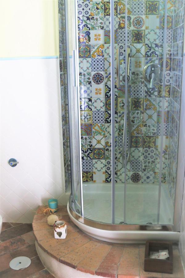 דירות קסטלמרה די סטביה Emy'S Country House מראה חיצוני תמונה